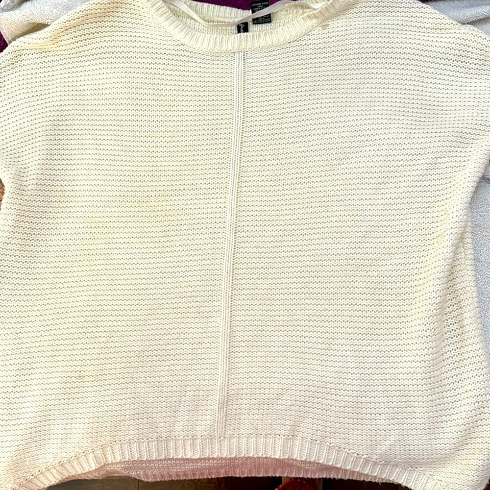 Women’s casual sweater
